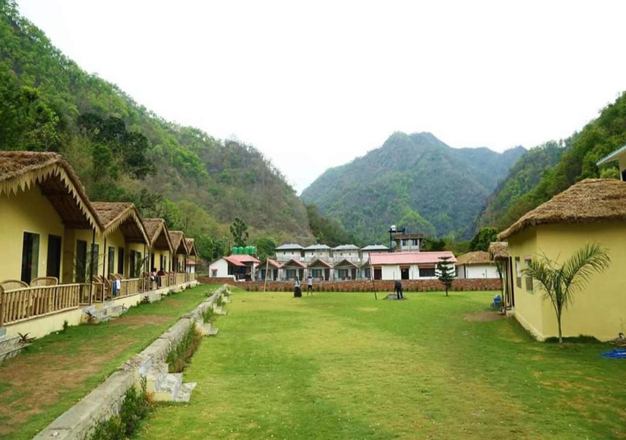Nakshtra Resort Birbhaddar Kültér fotó
